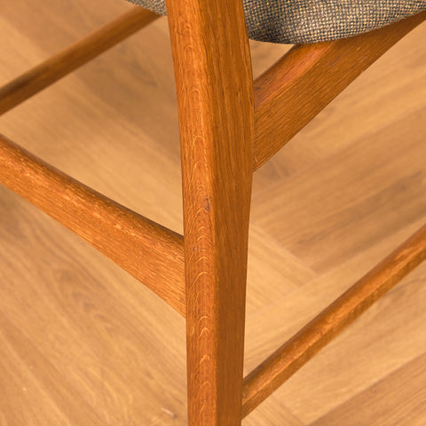 Danish set of 6 dining chairs in teak and oak