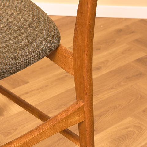 Danish set of 6 dining chairs in teak and oak
