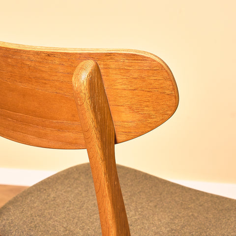 Danish set of 6 dining chairs in teak and oak