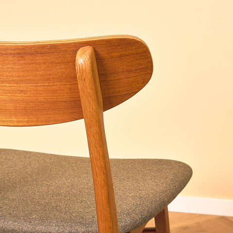 Danish set of 6 dining chairs in teak and oak