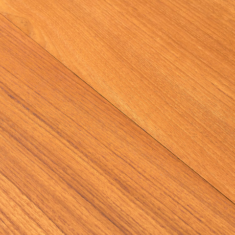 missing extension boards, hopefully will arrive with delivery, the table has a mark, Soro Mobelfabrik Danish round dining table in teak