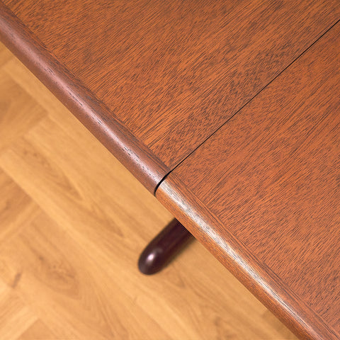 Danish dining table in mahogany by Skovby
