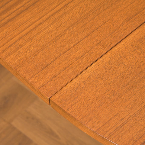 Danish round dining table in teak adn walnut by Hans Olsen for Frem Røjle