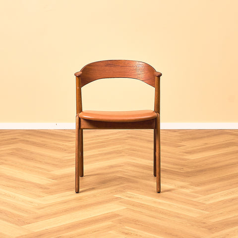 Danish dining chairs in teak and oak, model 32 by Kai Kristiansen for Korup Stolefabrik