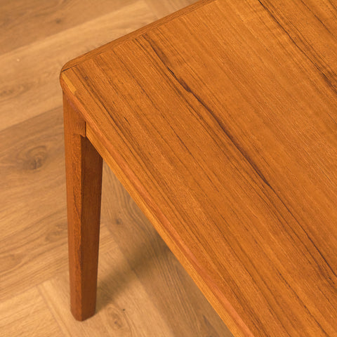 Svenska sidobord i teak