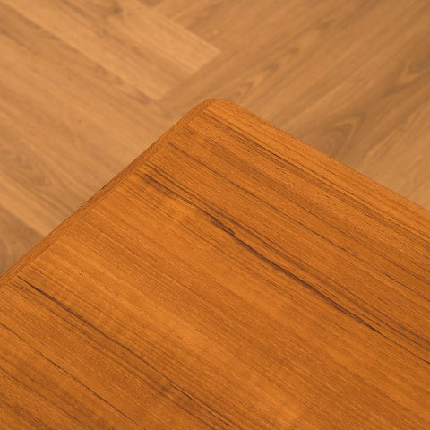 Svenska sidobord i teak