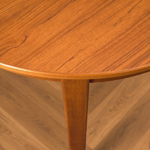 Danish round dining table in teak by Henry Rosengren Hansen