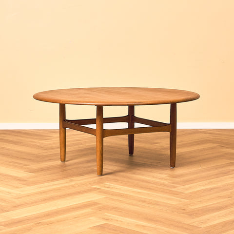 Danskt soffbord i teak och ek, modell nr 198 av Kurt Østervig för Jason Møbler
