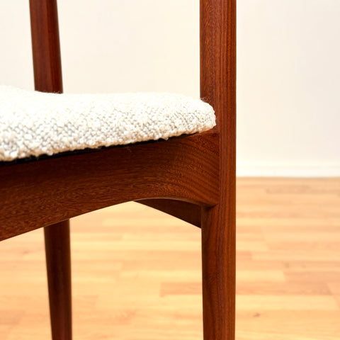 Danish set of 4 dining chairs in solid wood