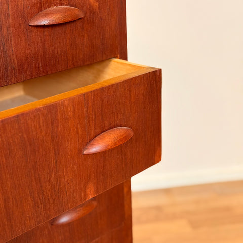 Danish chest of drawers in teak wood