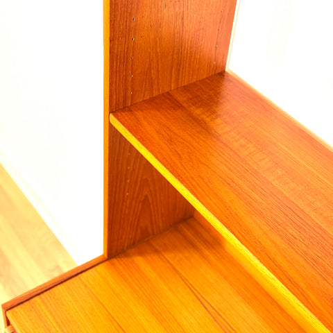 Swedish bookshelf in teak by Bertil Fridhagen for Bodafors