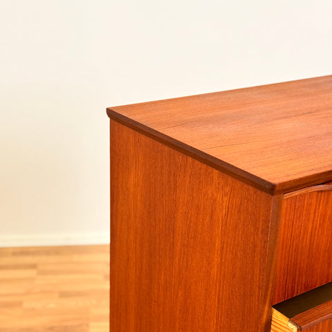 Danish chest of drawers in teak