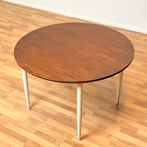 Danish round dining table in teak