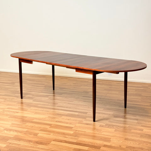 Danish dining table in Santos rosewood "Arne Vodder style"