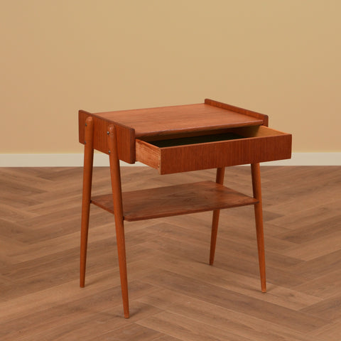 Swedish bedside table in teak by Carlström & Co Möbelfabrik