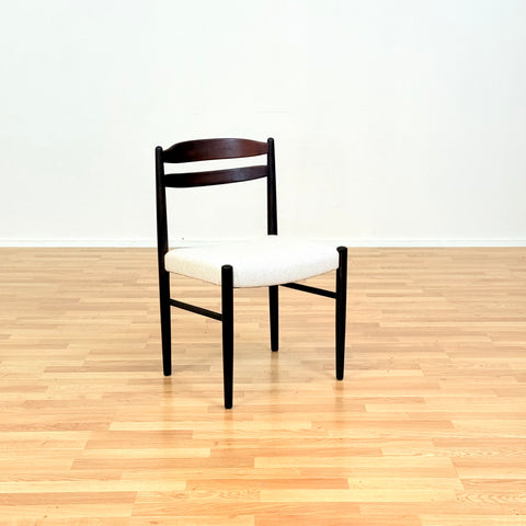 Swedish dining chairs in teak by AB Johansson & Söner in Hyssna