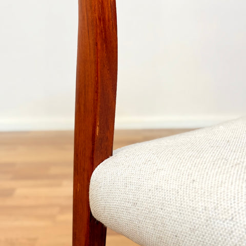 Danish set of 6 dining chairs 'model 71' by Niels O. Moller