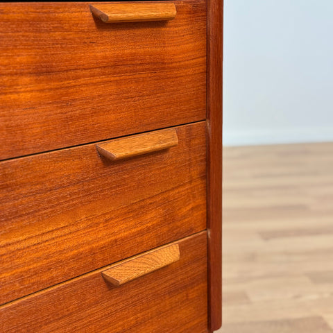 Danish chest of drawers in teak