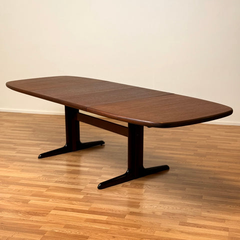 Oval dining table in mahogany by Skovby, ca. 1970s, Denmark
