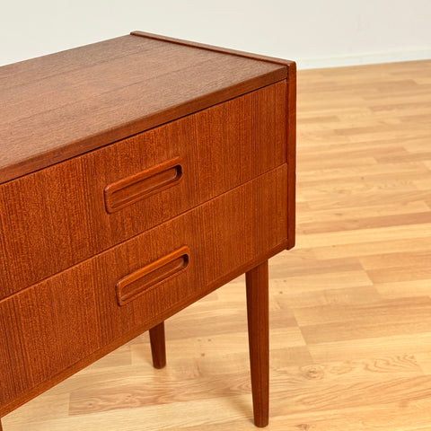 Danish chest of drawers in teak by Kjeld Bundgard