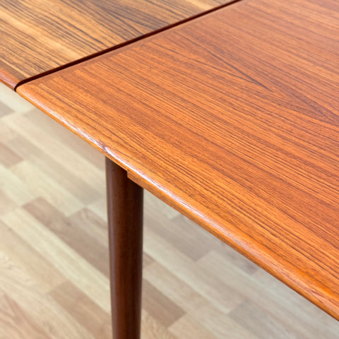 Danish dining table with in teak