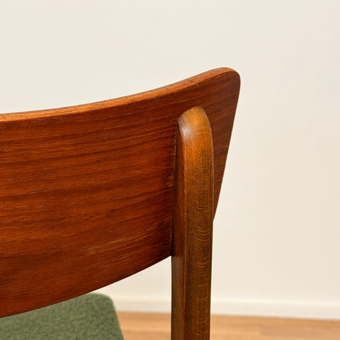 Set of 8 dining chairs in teak & beech, 1950s-60s, Denmark