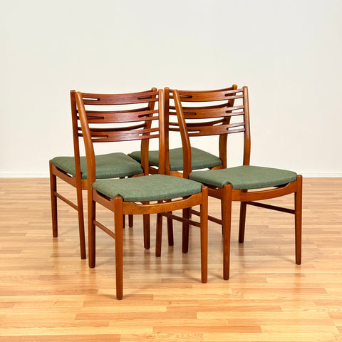 Danish set of 4 dining chairs "model 219" in teak & beech by Farstrup