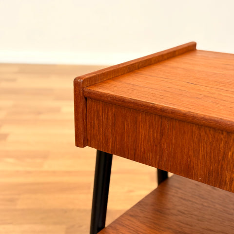 Swedish set of 2 bedside table in teak by AB Carlström & CO möbelfabrik