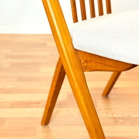 Swedish set of 8 dining chairs in beech by Gottfrid Karlsson & Söner Stolfabrik Diö