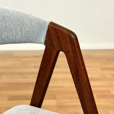 Danish set of 4 dining chairs in walnut