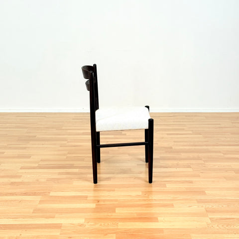 Swedish dining chairs in teak by AB Johansson & Söner in Hyssna
