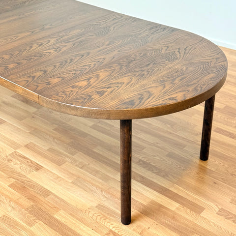 Round dining table in oak, 1950s-60s, Denmark