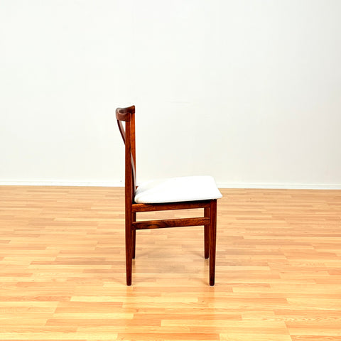 Danish dining chairs in Santos rosewood by Henning Sørensen for Danex