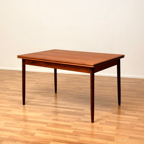 Dining table in teak, 1950s-60s, Denmark