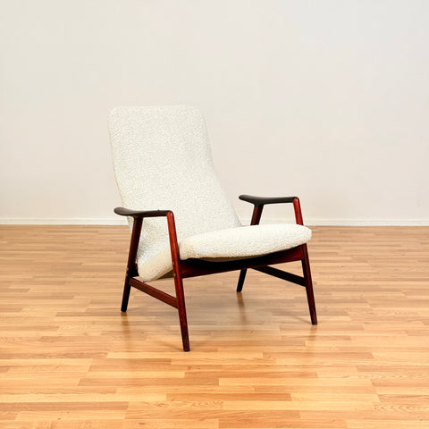 Swedish armchair in solid beech wood by Alf Svensson, model "Kontur"