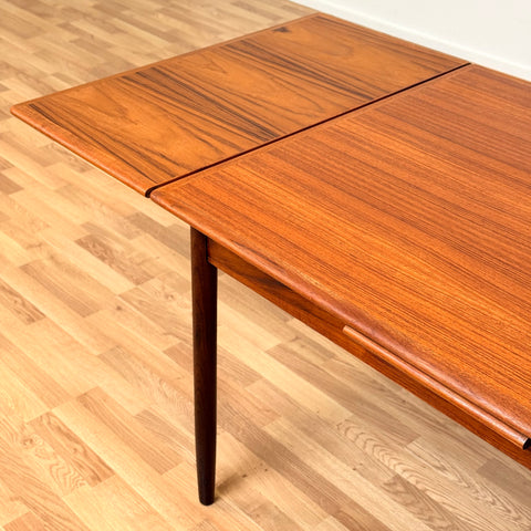 Dining table in teak, 1950s-60s, Denmark