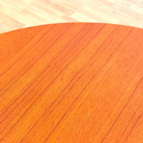 Swedish round dining table in teak, by B. Fridhagen, Bodafors
