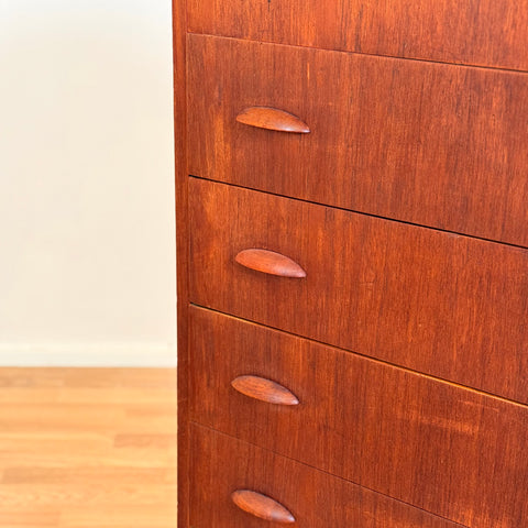 Danish chest of drawers in teak wood