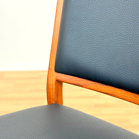 Swedish dining chairs in walnut by Skaraborgs Möbelindustri AB