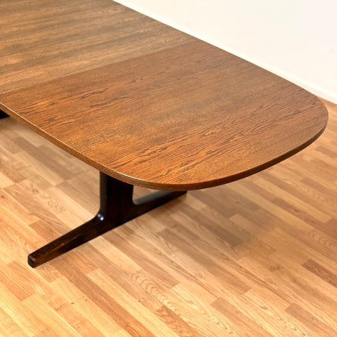 Danish oval dining table in oak