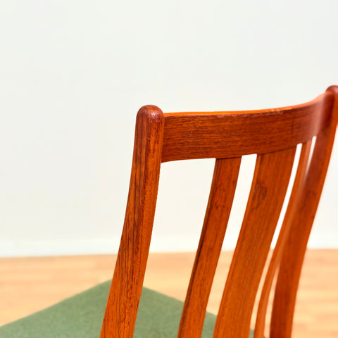 Swedish set of 4 dining chairs in teak