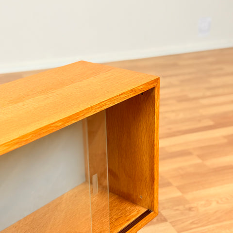 Small bookshelf in oak