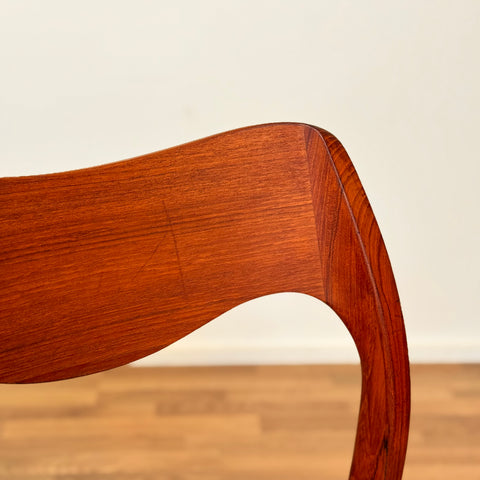 Danish set of 4 dining chairs 'model 71' by Niels O. Moller