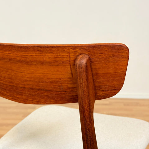 Danish set of 6 dining chairs in teak by Schiønning & Elgaard