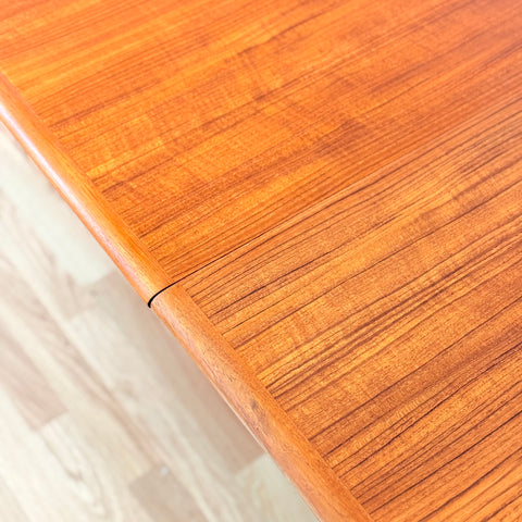 Large round dining table model 62 in teak by Henning Kjærnulf & Erling Torvits for Sorø Stolefabrik