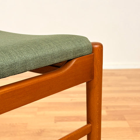 Danish set of 4 dining chairs "model 219" in teak & beech by Farstrup