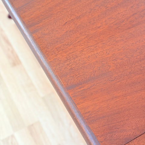 Danish oval dining table in mahogany by Skovby Møbelfabrik