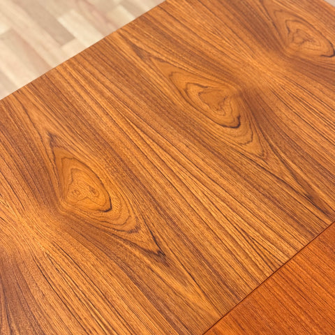 Dining table model "371/ Boomerang" in teak by Alfred Christensen for Slagelse Møbelvaerk A/S, 1960s, Denmark
