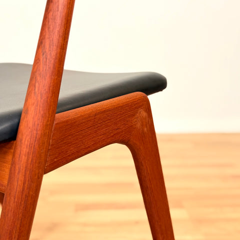 Danish set of 6 dining chairs in teak by Kai Kristiansen