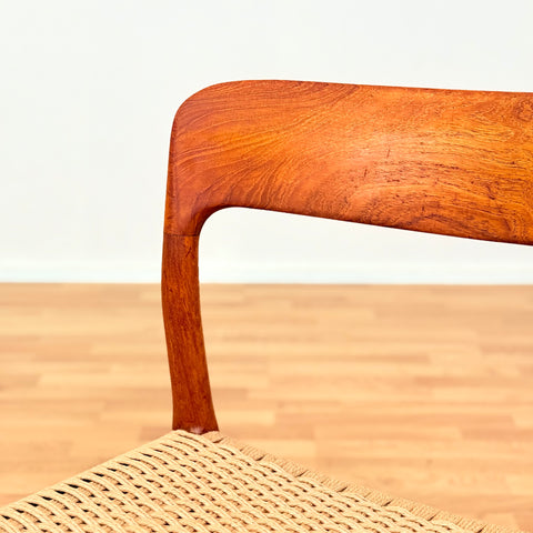 Danish set of 4 dining chairs 'model 75' by Niels O. Moller